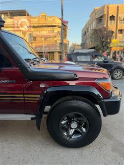 تويوتا لاند كروزر 70